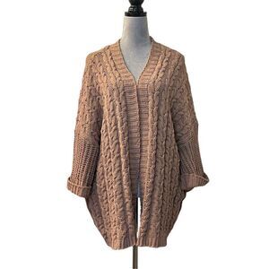 Umgee Women's Beige Cable-Knit Cardigan Sweater Size M Warm Cottagecore